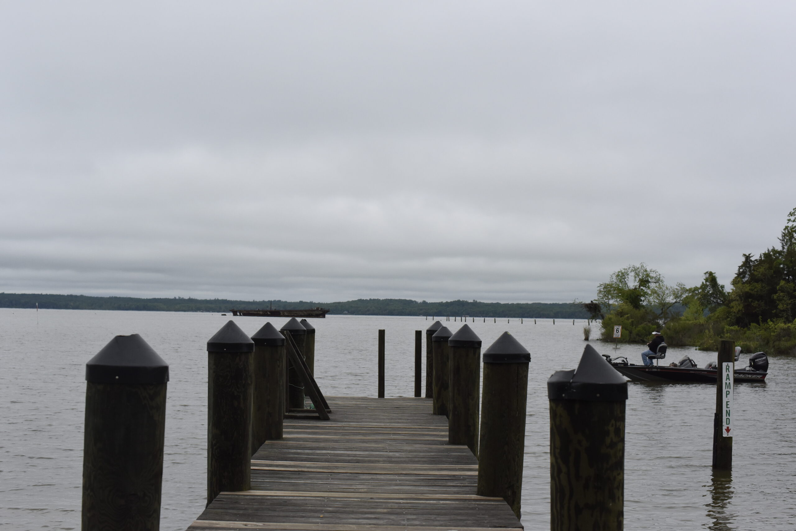 Dock and boat launch at Mallows Bay (Mark Losavio/NOAA).


